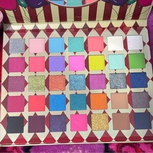 NWT 35 color Beauty Creations Remi Circus Clown Eyeshadow Palette